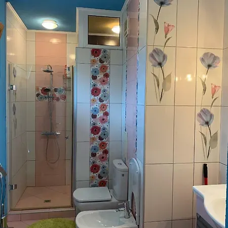 Hotel apartamentowy Holiday *