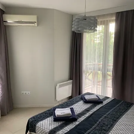 Holiday Hotel apartamentowy *