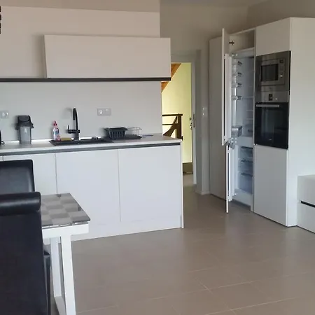 Holiday Aparthotel Lozenets