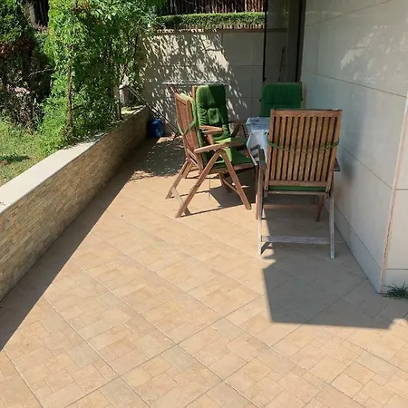 Aparthotel Holiday Lozenets